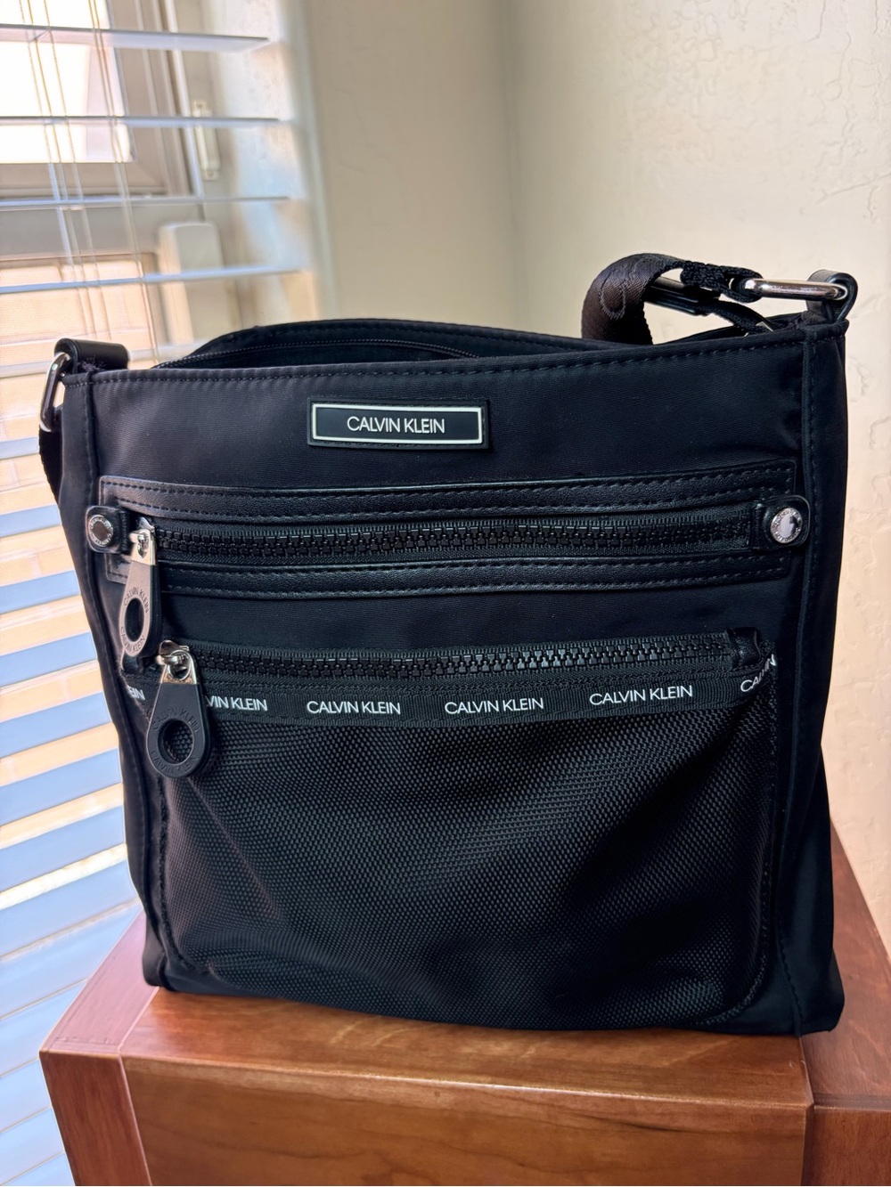 Calvin Klein Black Nylon Crossbody Organizer Bag Multi Pocket Adjustable Strap